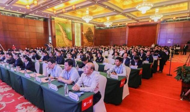 榆陽區(qū)煤炭公司應(yīng)邀參加2018中國榆林煤炭、蘭炭暨能化裝備簽約訂貨會